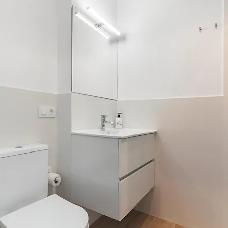 Appartement Home2book Comfy & Chic Near The *